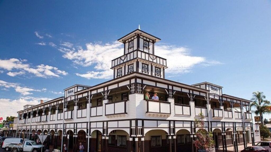 Western Saloons in Queensland